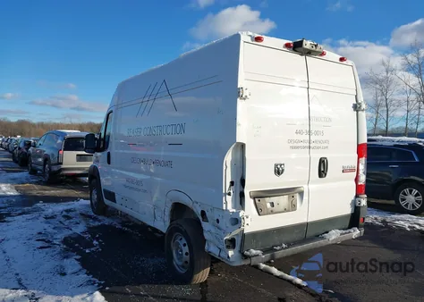 2020 Ram Promaster 1500 High Roof 136 Wb из США, поврежденный, VIN 3C6TRVBG5LE135584